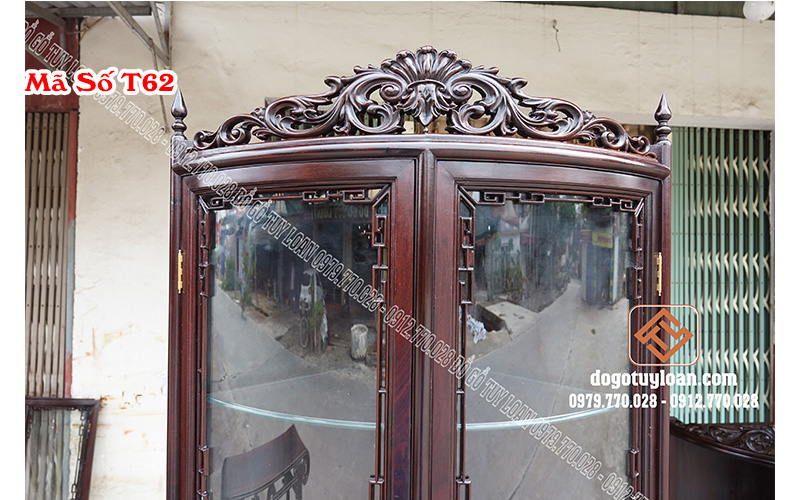 Tủ Bày Đồ Góc Gỗ Gụ T62